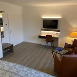 Pension Zum Wohlfuehlen Grotheer * Lilienthal (Lower-Saxony)